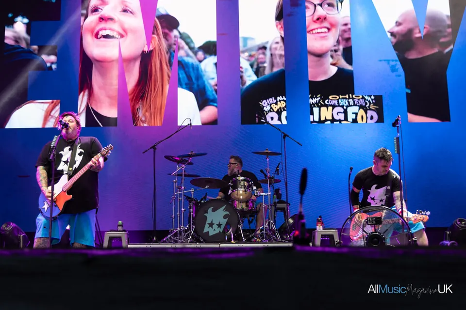 Punk Rock, Power Chords and Pure Joy Frank Turner & Bowling For Soup at Cardiff Castle, Cardiff
