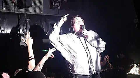 KNIVES at THEKLA