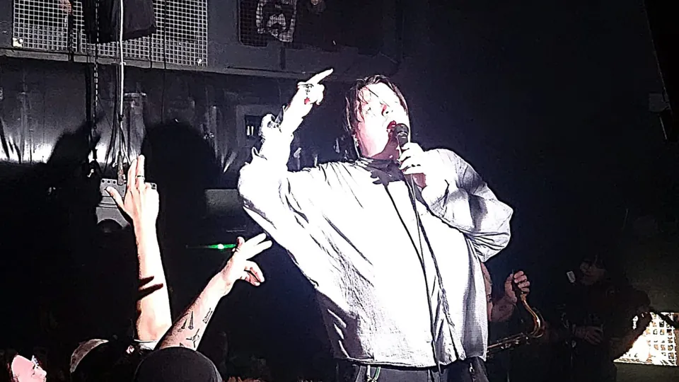 KNIVES at THEKLA