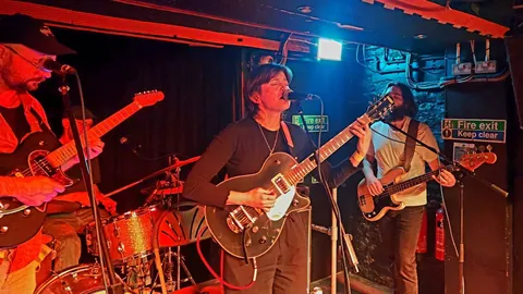 DOMINIE HOOPER at EXCHANGE