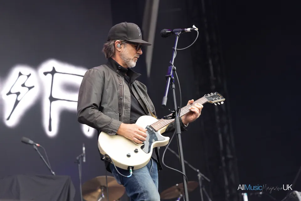 Punk Rock, Power Chords and Pure Joy Frank Turner & Bowling For Soup at Cardiff Castle, Cardiff - photo 2