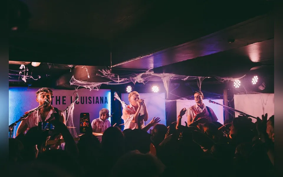 ONLY THE POETS dazzled The Louisiana in Bristol