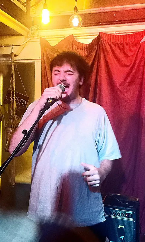 Getdown Services at Loves Cafe
