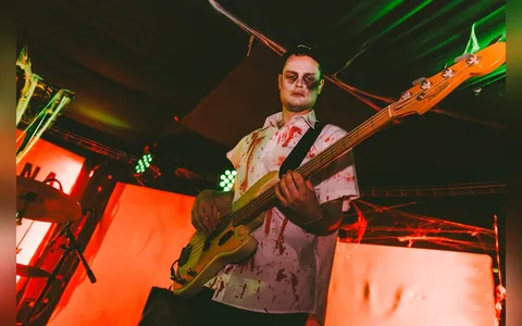 ONLY THE POETS dazzled The Louisiana in Bristol