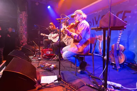 Divorce at Strange Brew