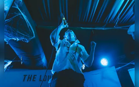 ONLY THE POETS dazzled The Louisiana in Bristol