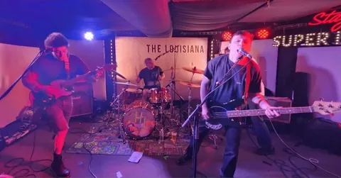 Milo’s Planes are fronted by Joe Sherrin, the singer with Bristol band Mould which plays a sold out show at Crofters at the beginning of March