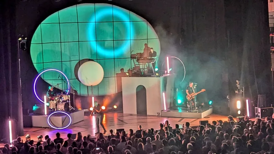 FUTURE ISLANDS at BRISTOL BEACON