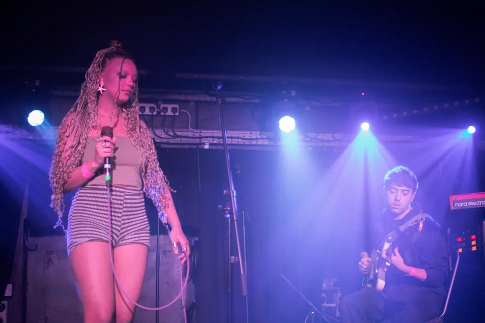 Neo-soul artist Tianna drew huge crowd as she supported Holyessus Fly.